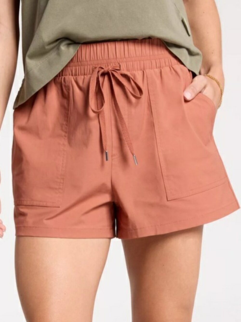 Calia Women's Effortless Nyluxe 3" Cargo Shorts in Copper size M NWT $54